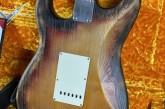 Fender Masterbuilt Paul Waller 60s Sand Blast Stratocaster-2.jpg